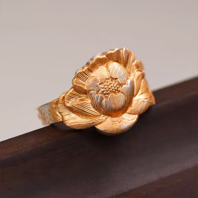 Lotus Ring - Timeless radiance, from dusk till dawn