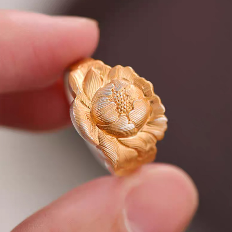 Lotus Ring - Timeless radiance, from dusk till dawn