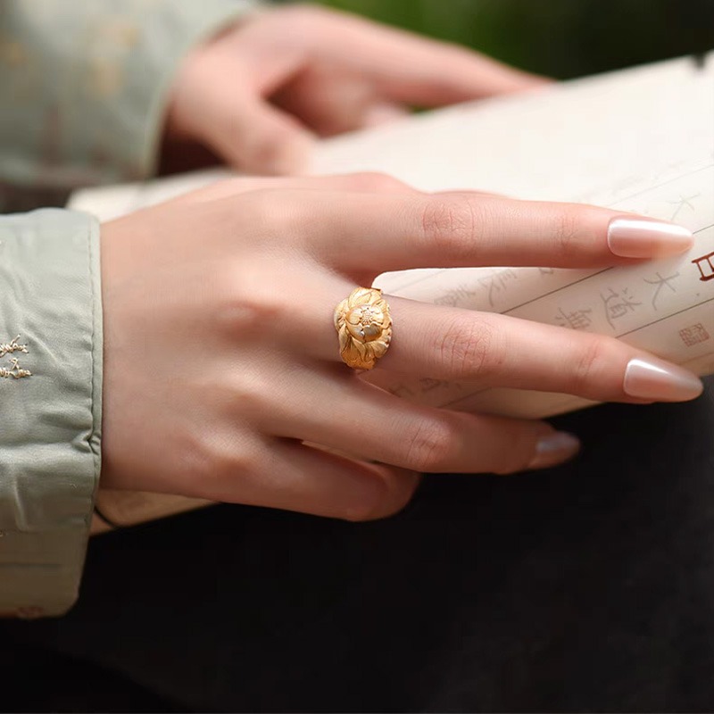Lotus Ring - Timeless radiance, from dusk till dawn