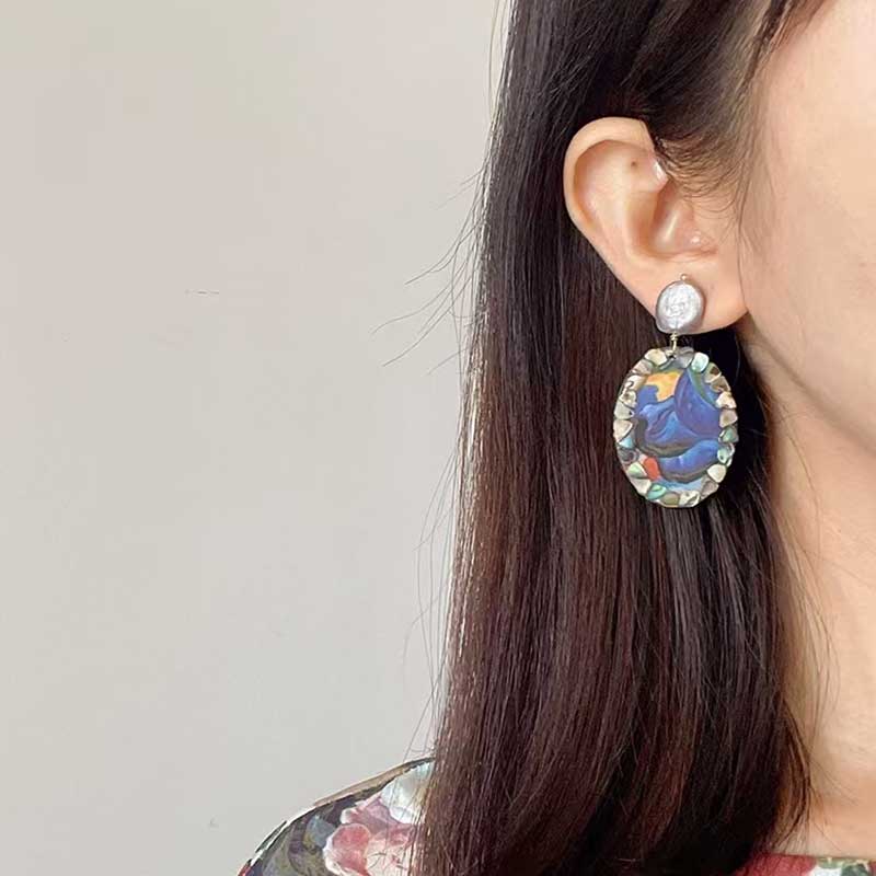 Pearl Drift Earrings (Blue Horse)
