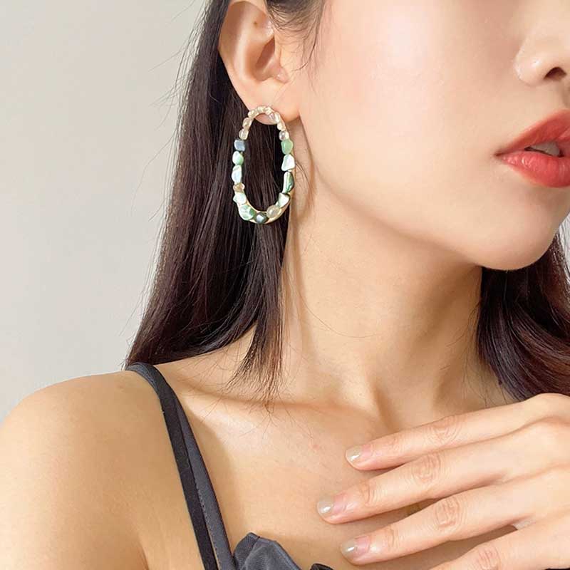 Sunlit Cove Earrings (Green)