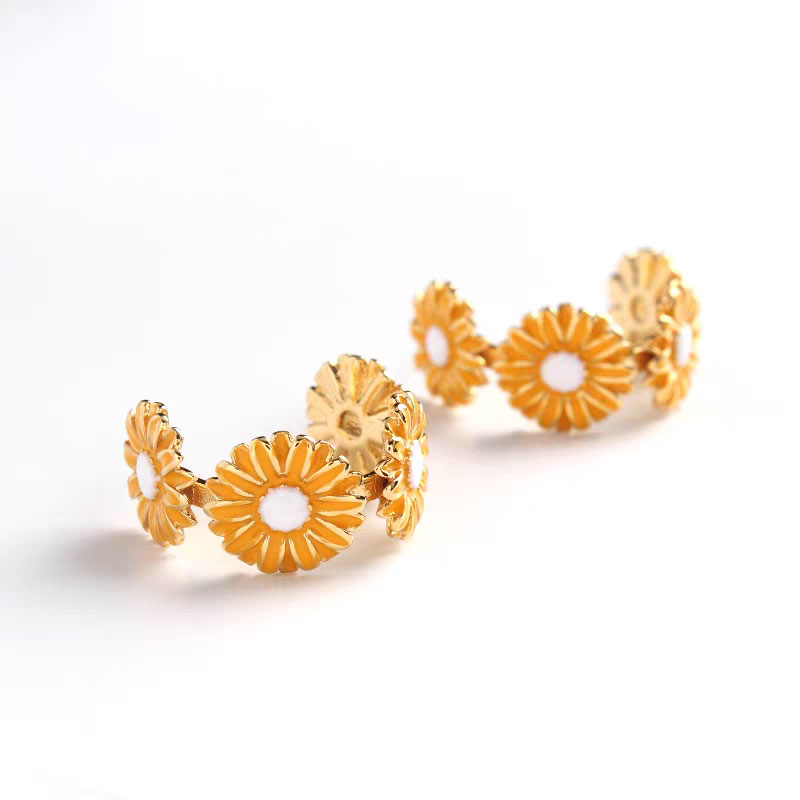 Daisy Earrings