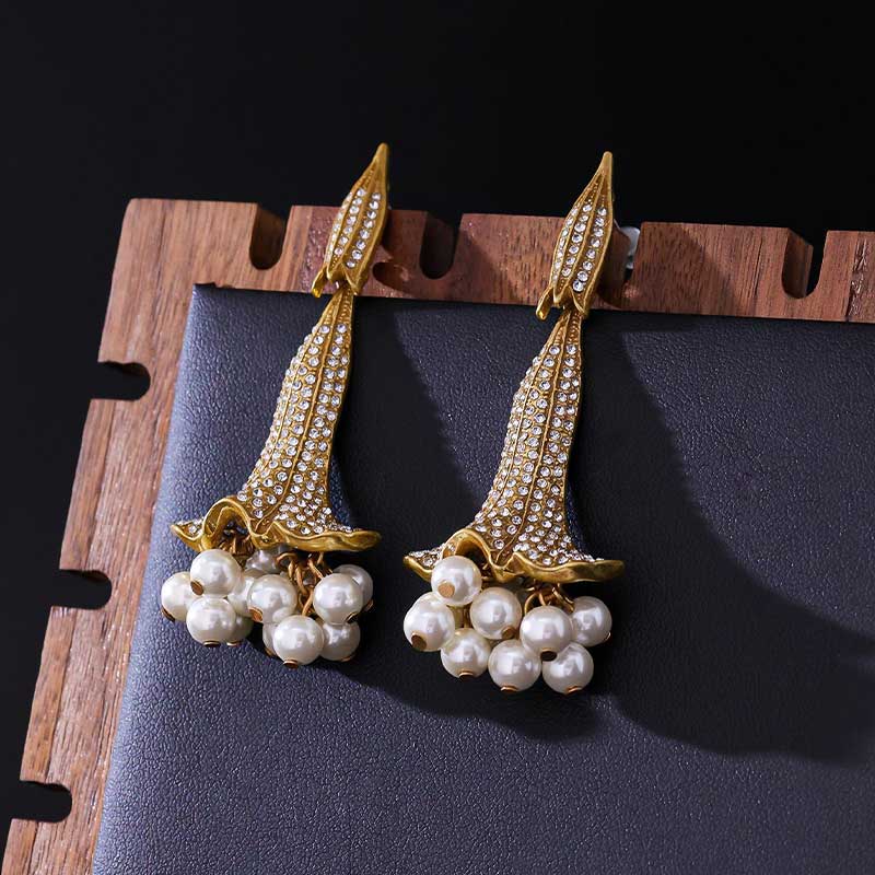 Trumpet Flower Earrings