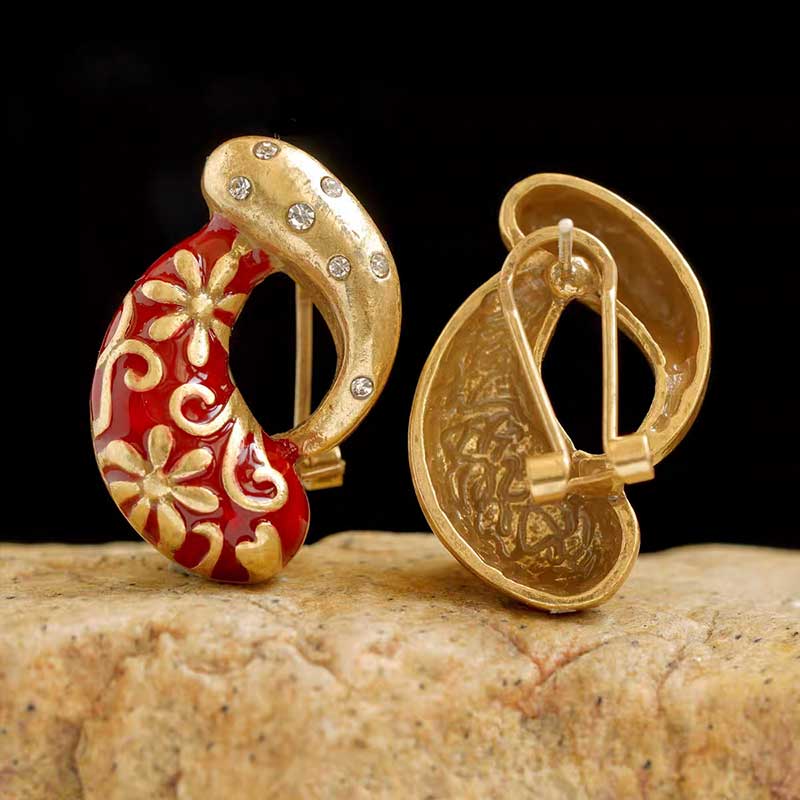 Petal Whisper Earrings