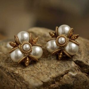 Whispering Pearl Earrings